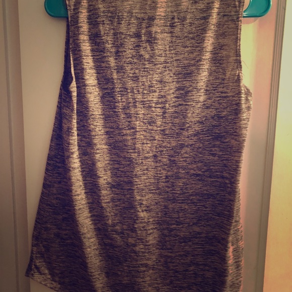 LOVE tank top - Picture 2 of 3